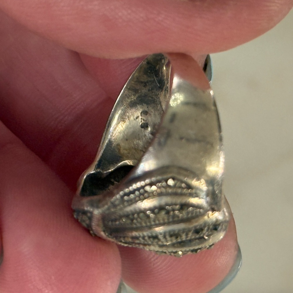 Sterling Silver Ring - Picture 2 of 3